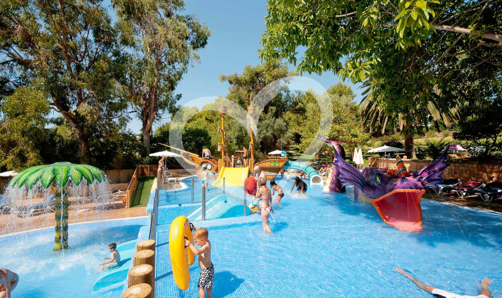 Beach Club Font de Sa Cala günstig online buchen