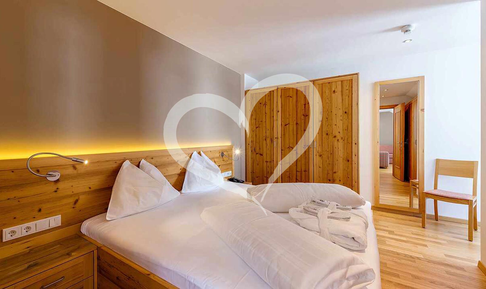 Double Room Economy