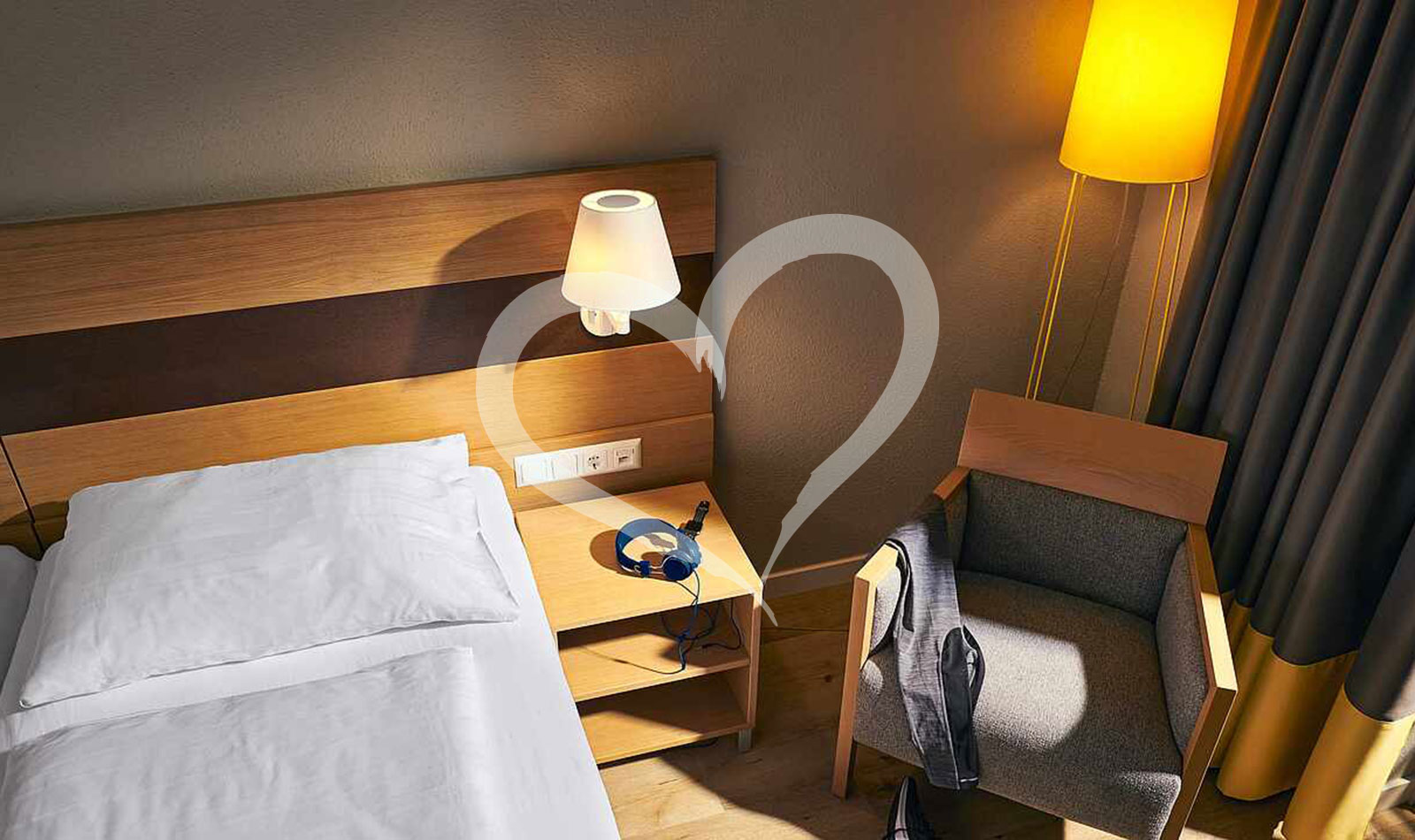 Double Room Economy