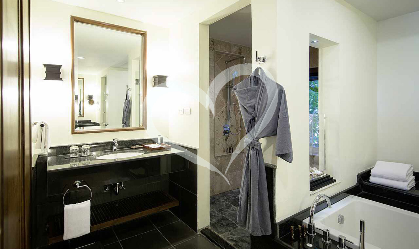Pool Suite Comfort