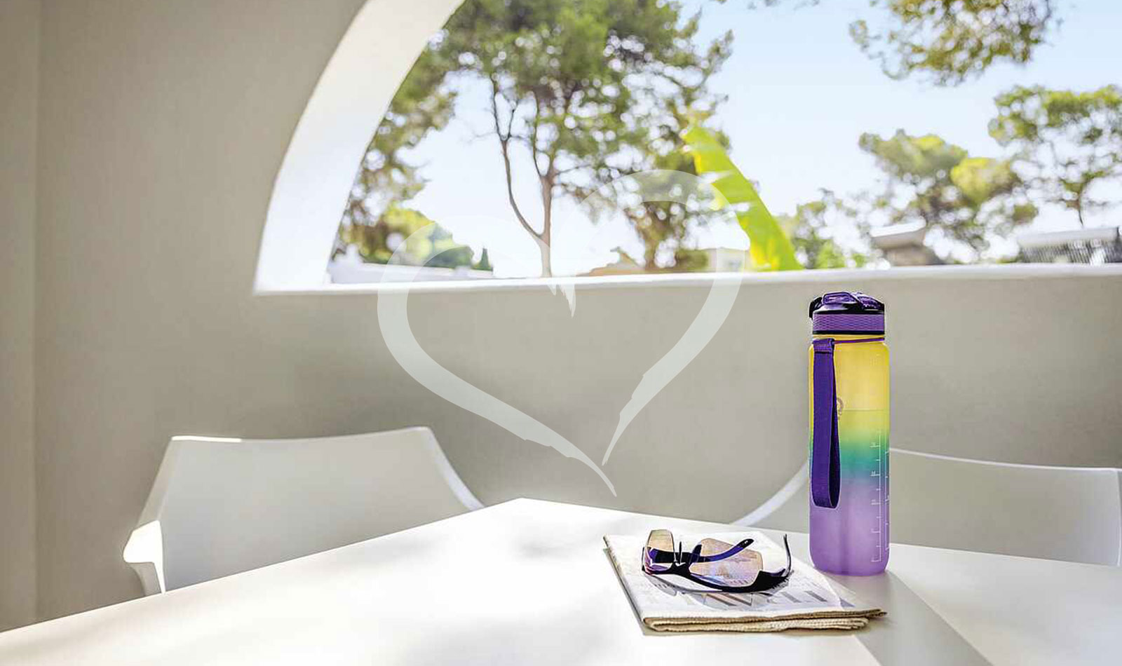 Double Room Economy