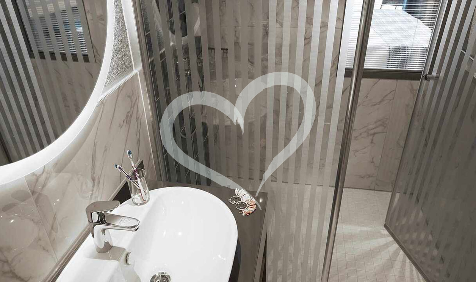 Single with Child Double Room Comfort Sea Side Balcony