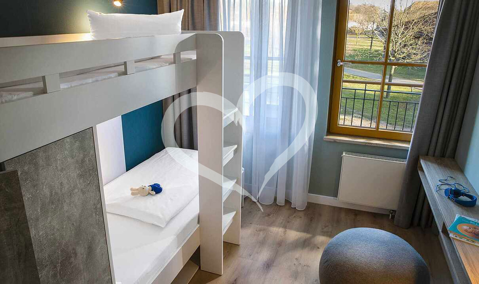 Family Room Classic Bunk Beds