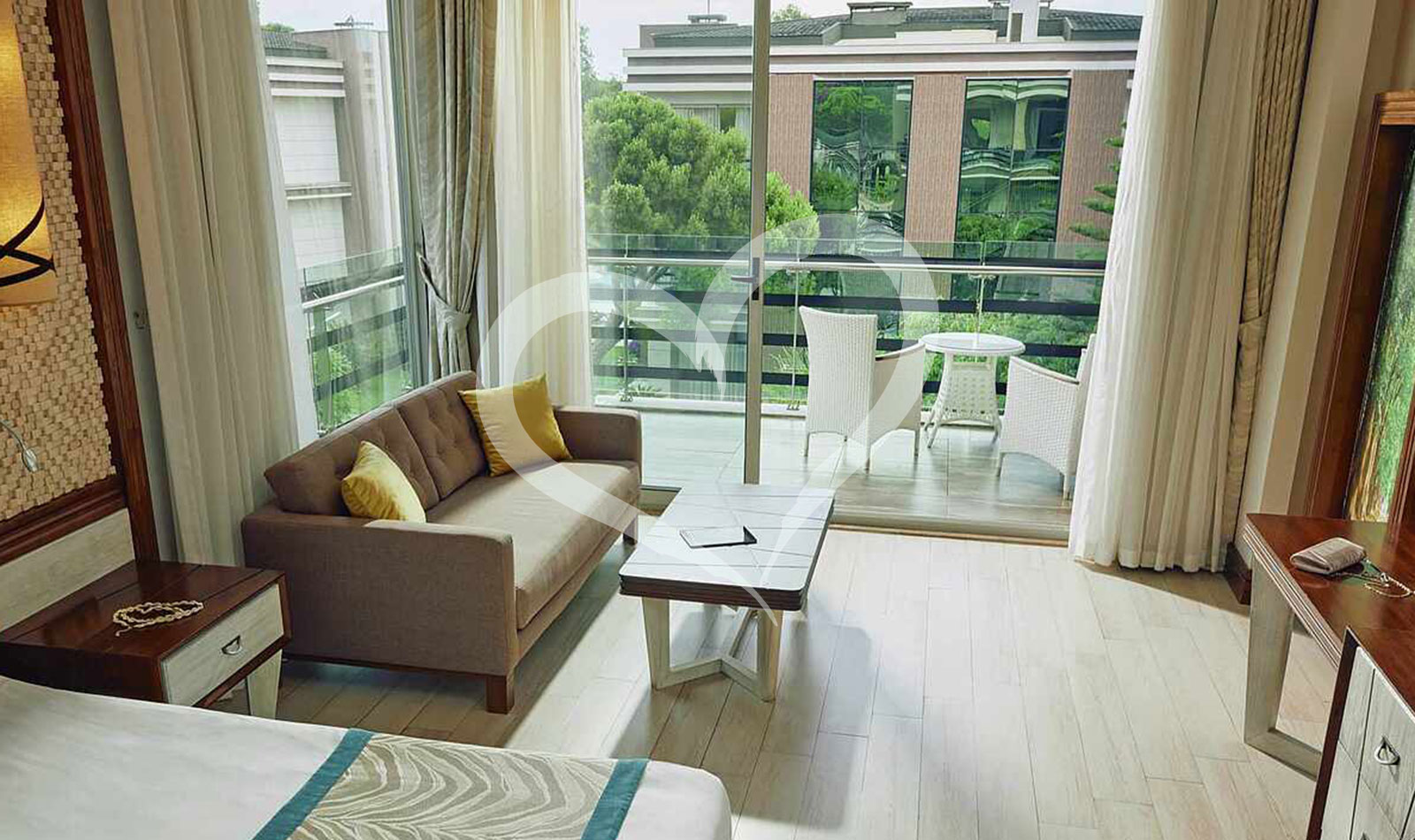 Family Room Lagoon Side Sea View