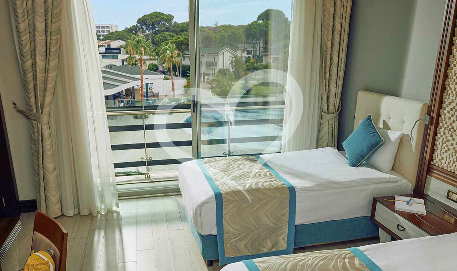 Family Room Lagoon Side Sea View