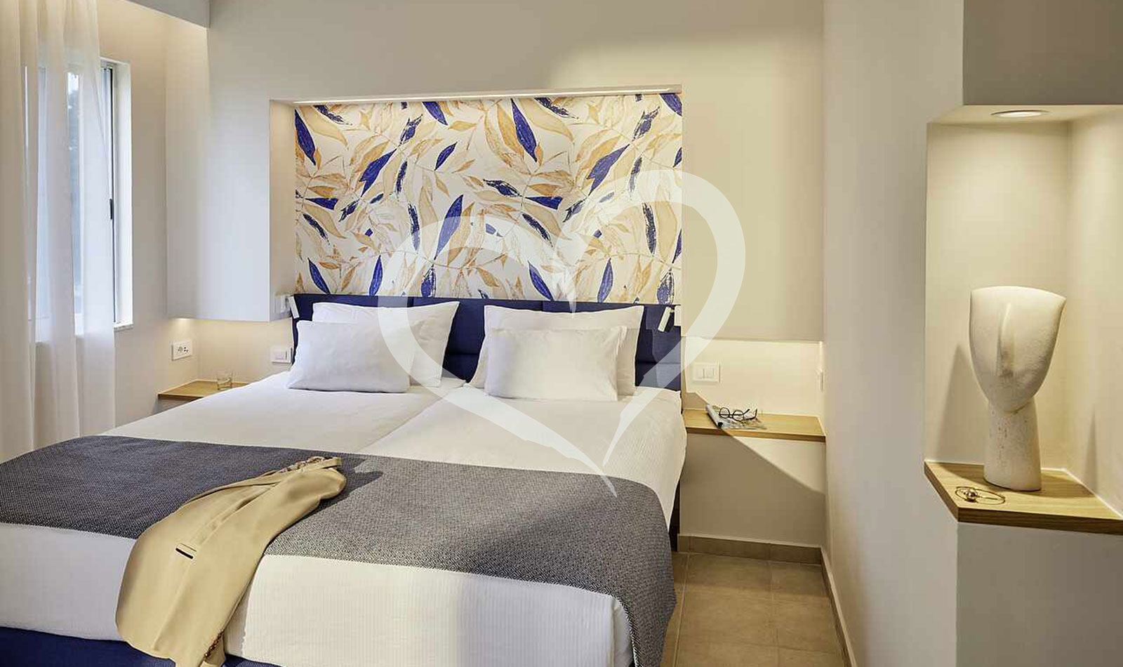 Double Room Roomhopper