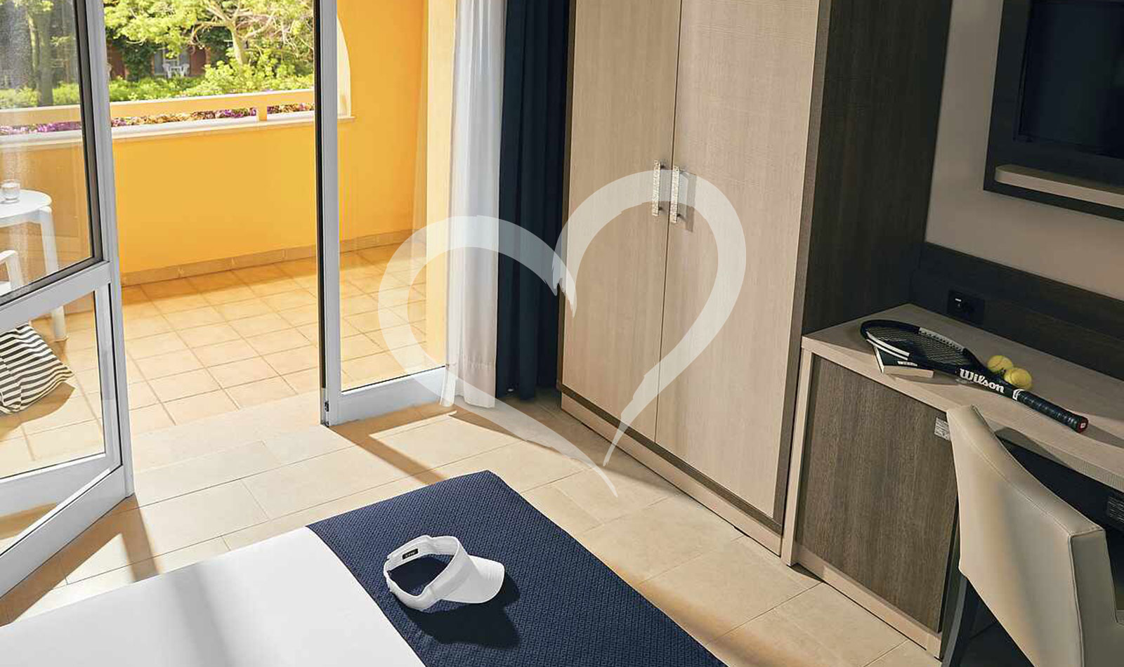 Double Room Economy