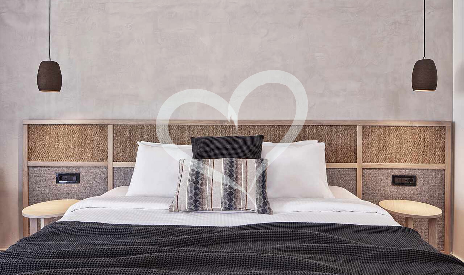 Double Room Economy