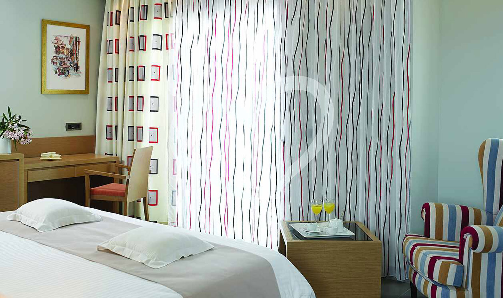 Double Room Economy