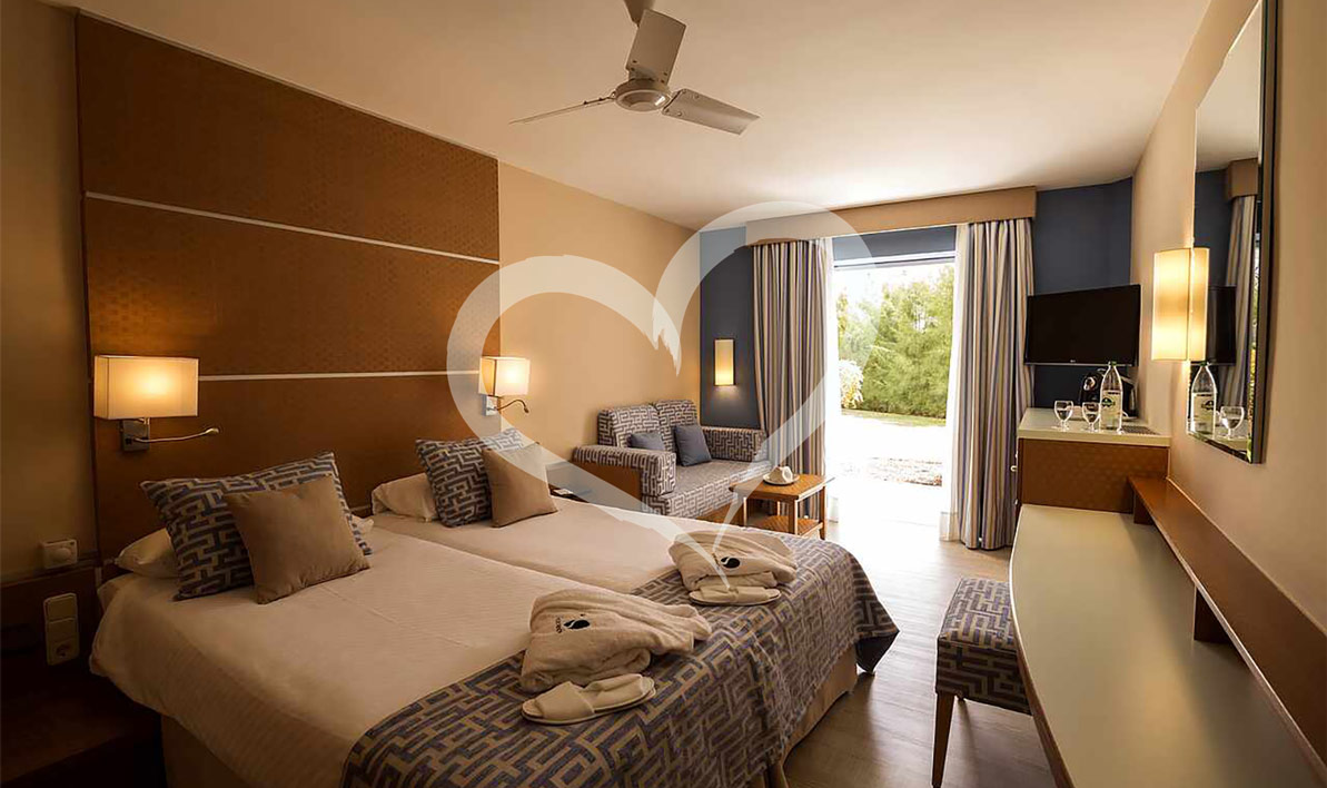 Double Room Roomhopper