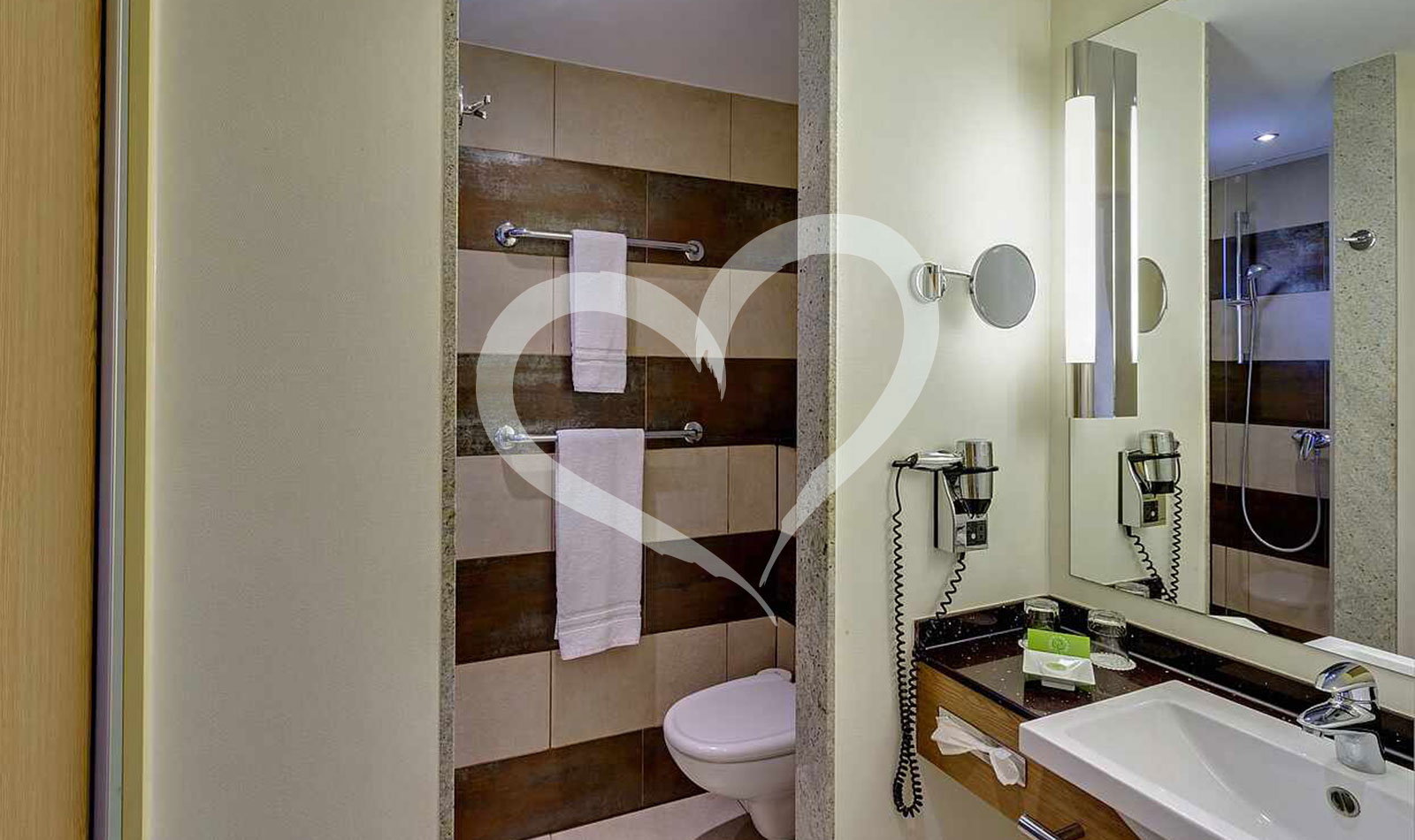 Double Room Roomhopper