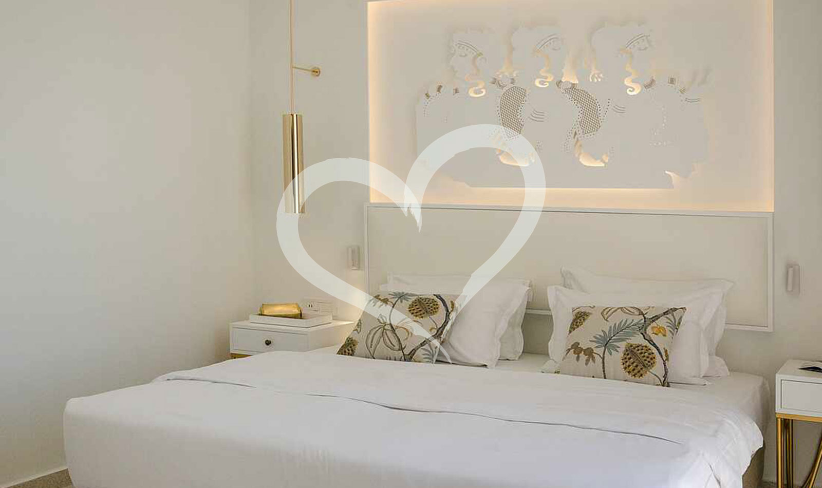 Family Room Classic Pool View