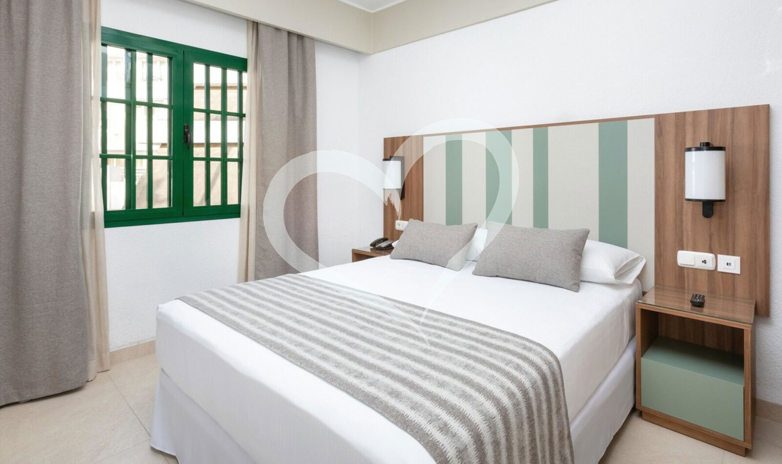 Family Room (2 Bedrooms) with Lounge, Garden View