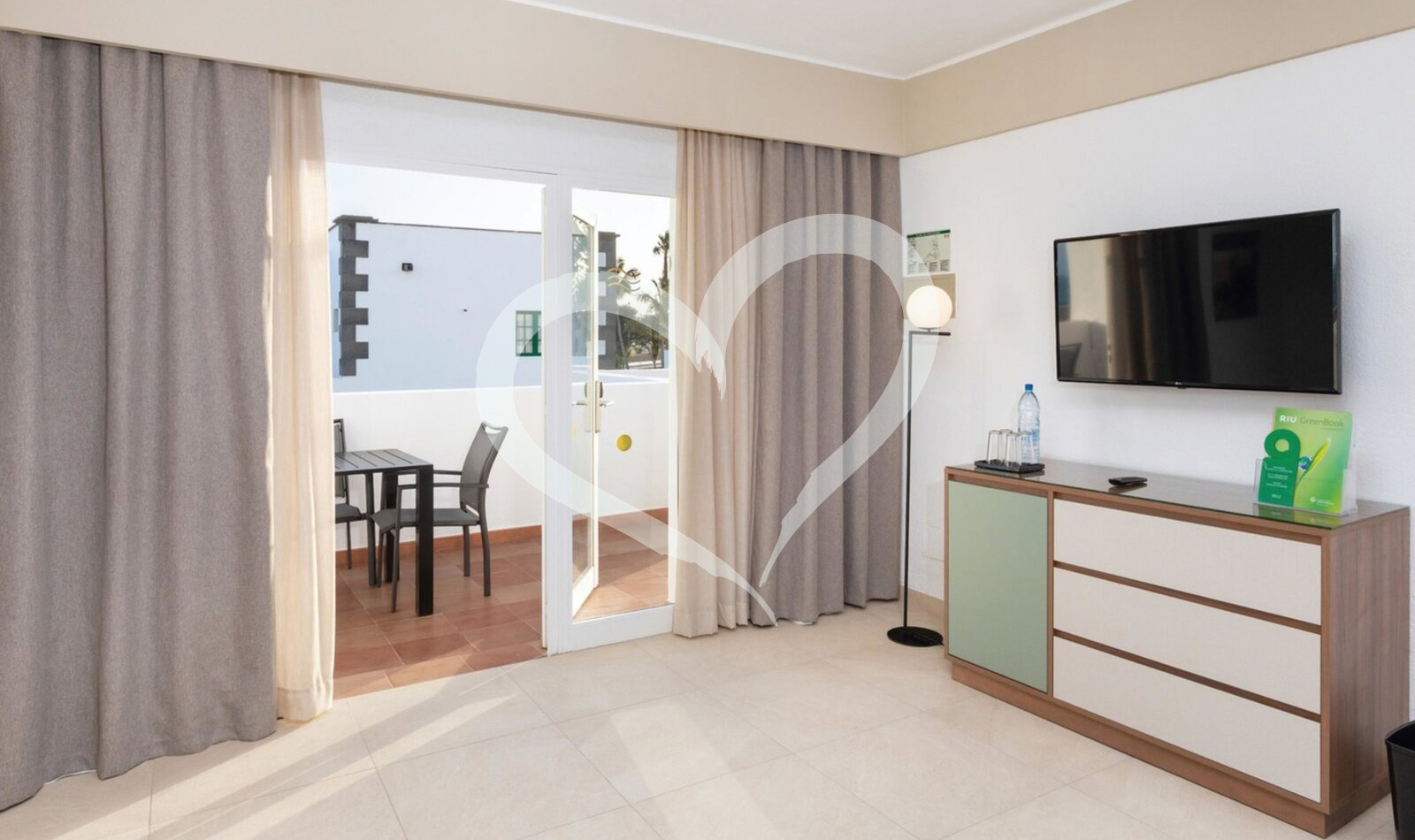 Family Room (2 Bedrooms) with Lounge, Garden View