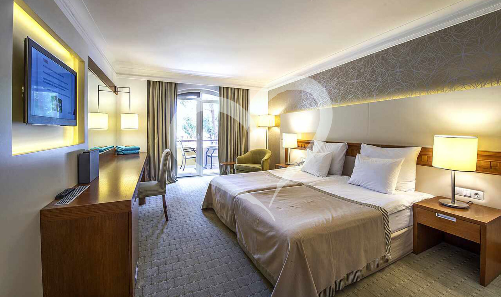 Double Room Roomhopper