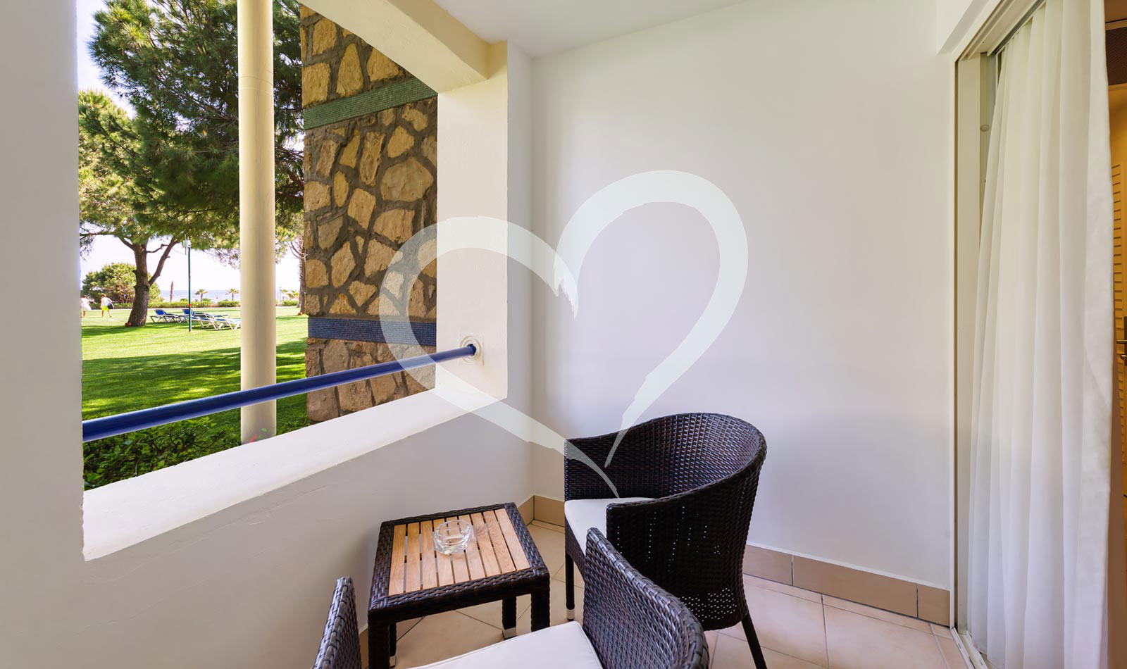 Family Double Room Connecting Door