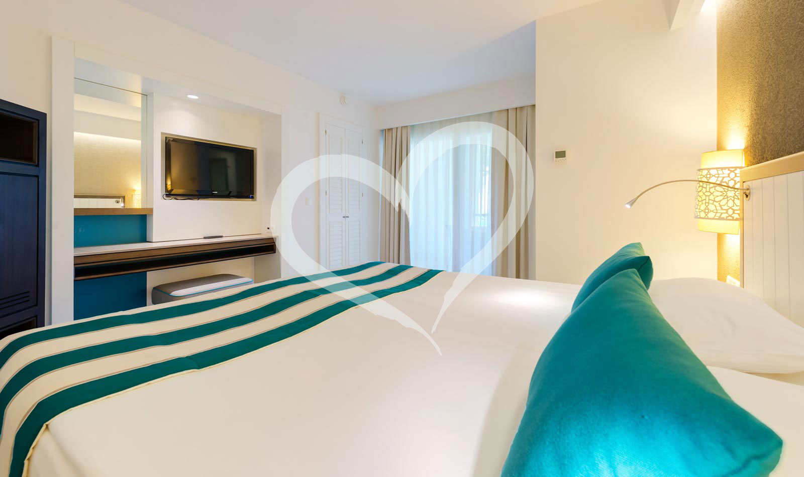 Family Double Room Connecting Door