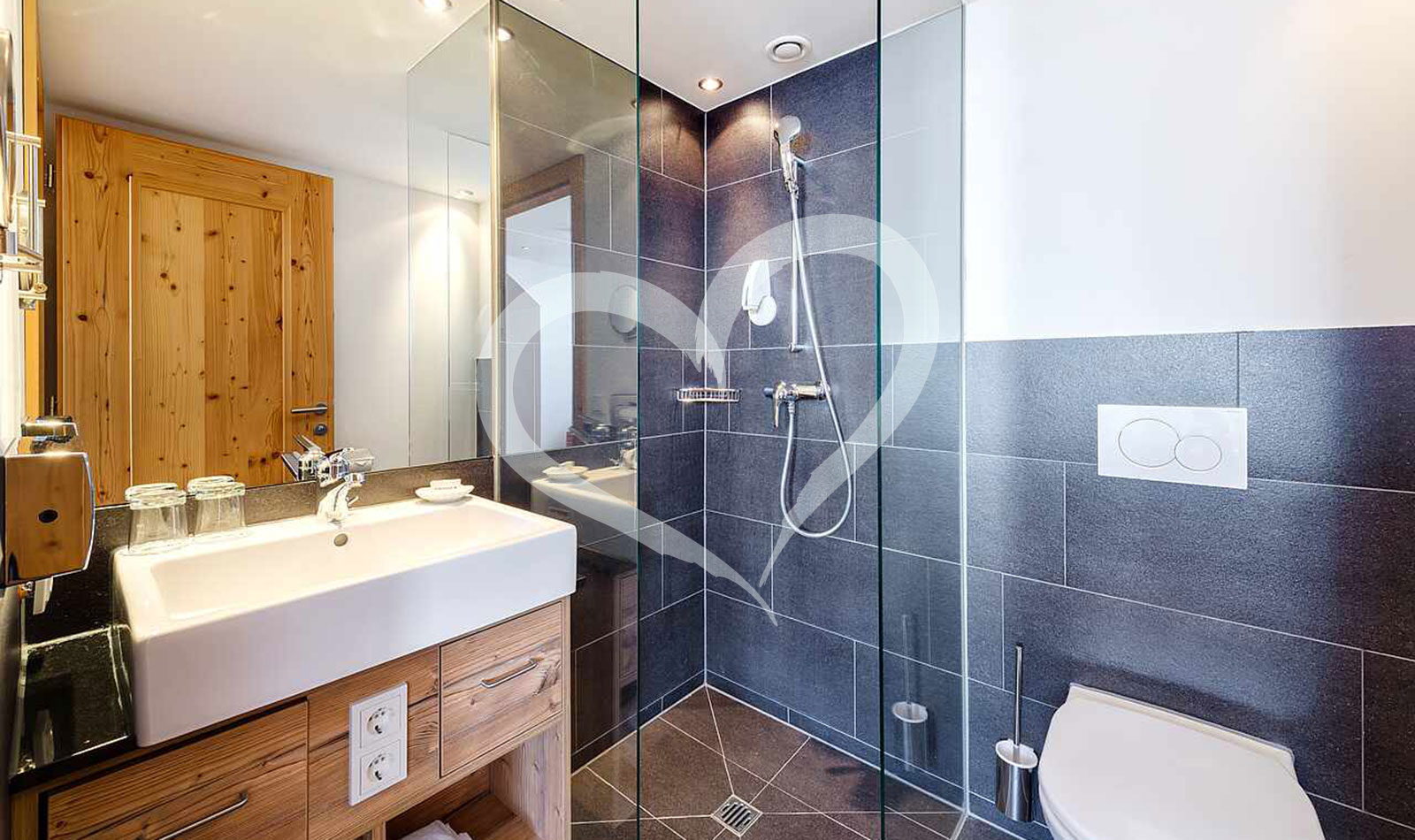 Double Room Roomhopper