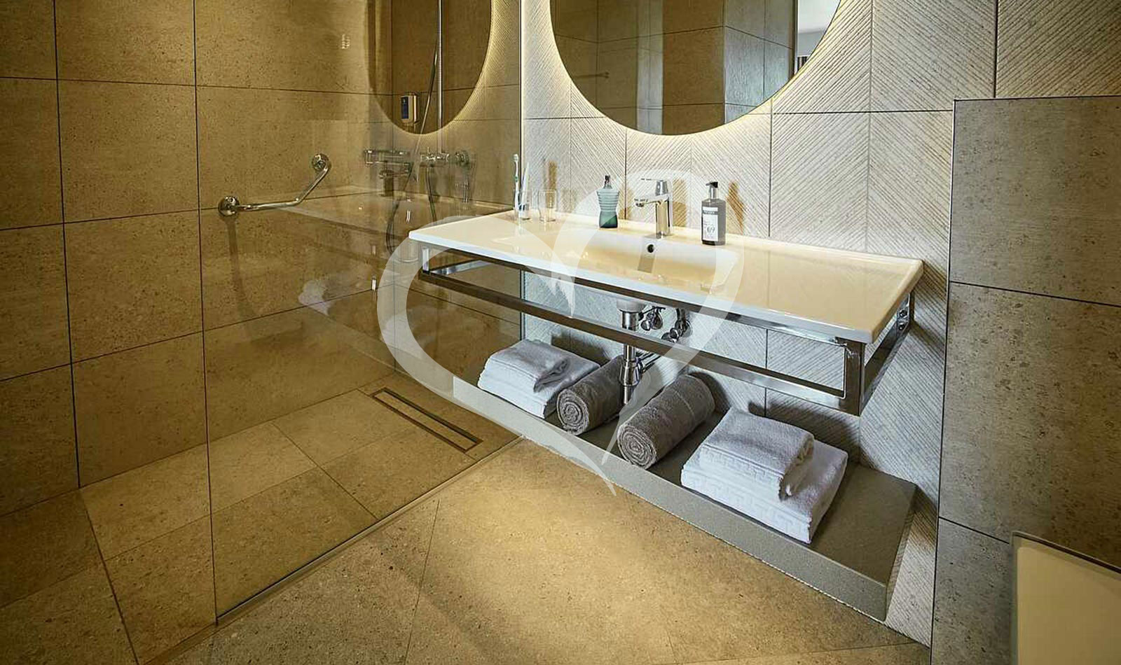 Suite Classic Partial Sea View