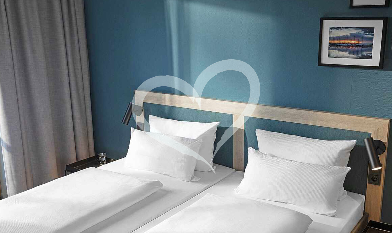 Double Room Economy