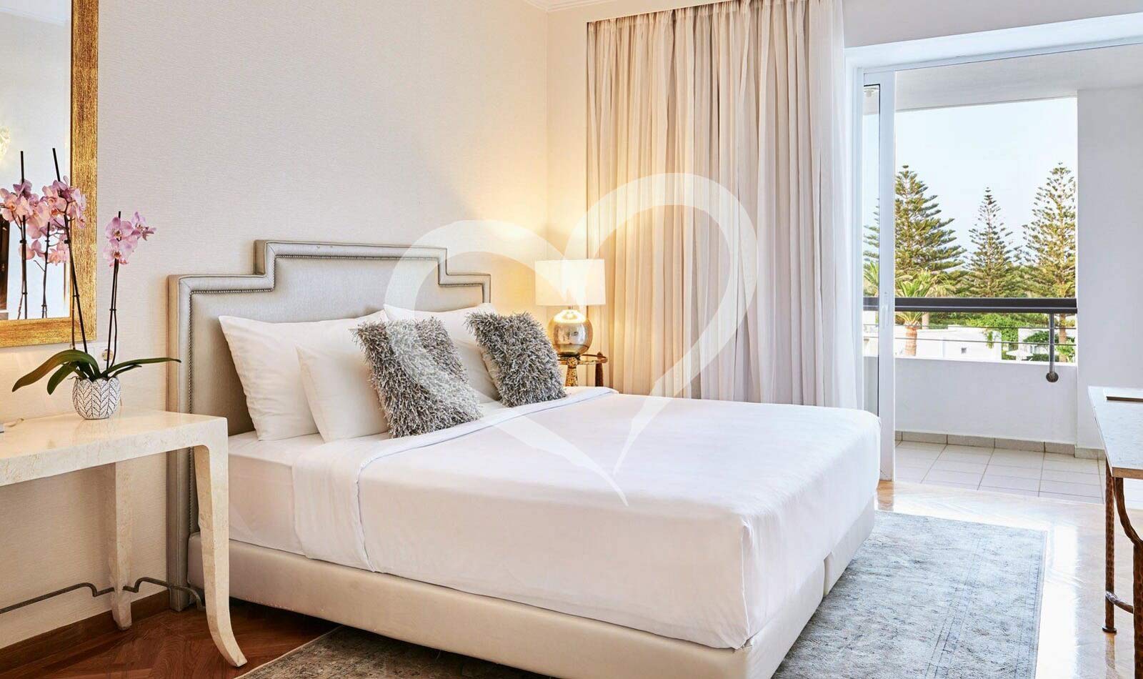 GRAND FAMILY ROOM SEA VIEW
