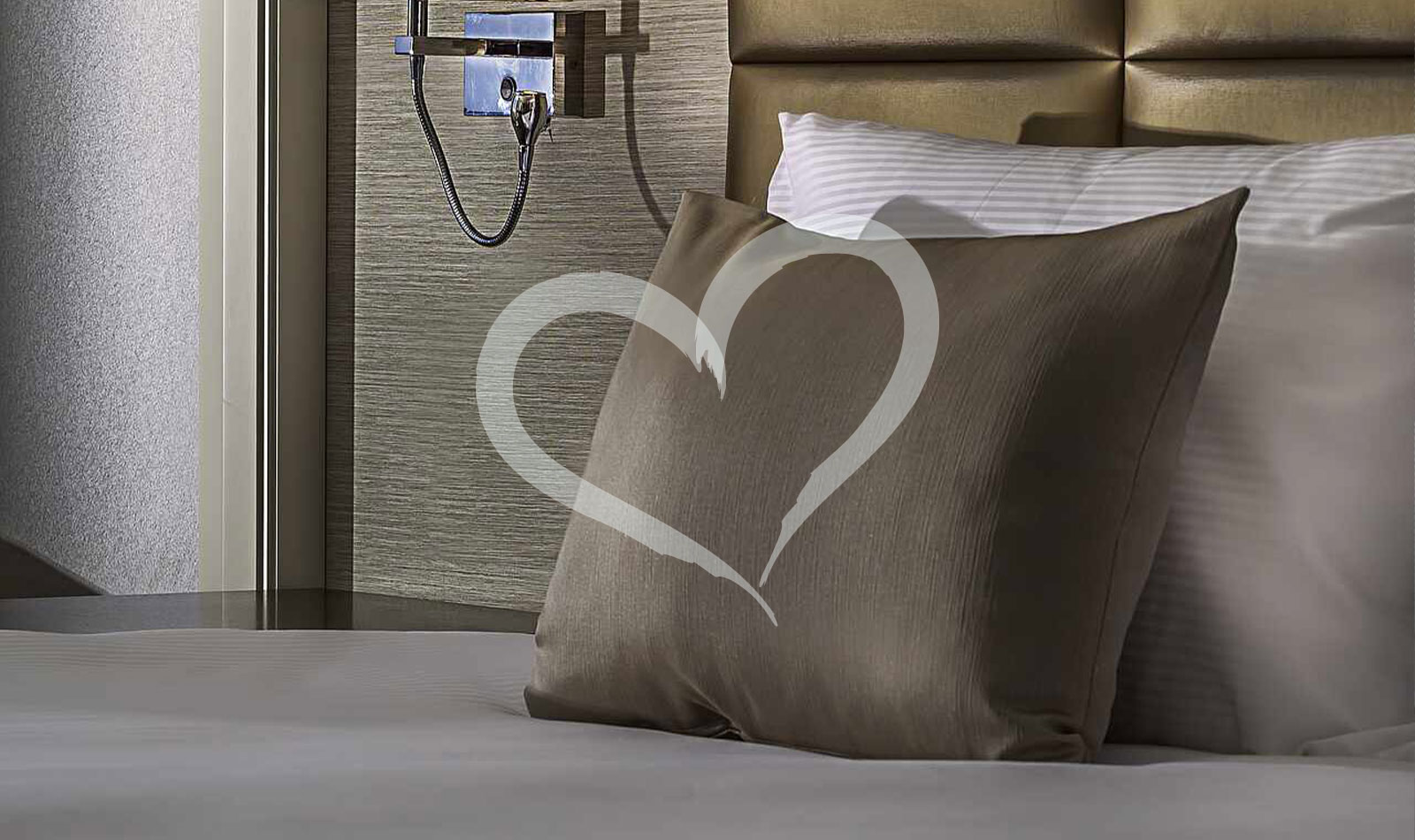 Double Room Economy