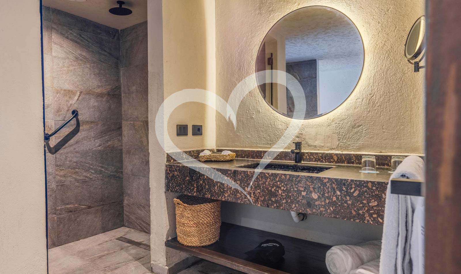 Swim-up-Familiensuite