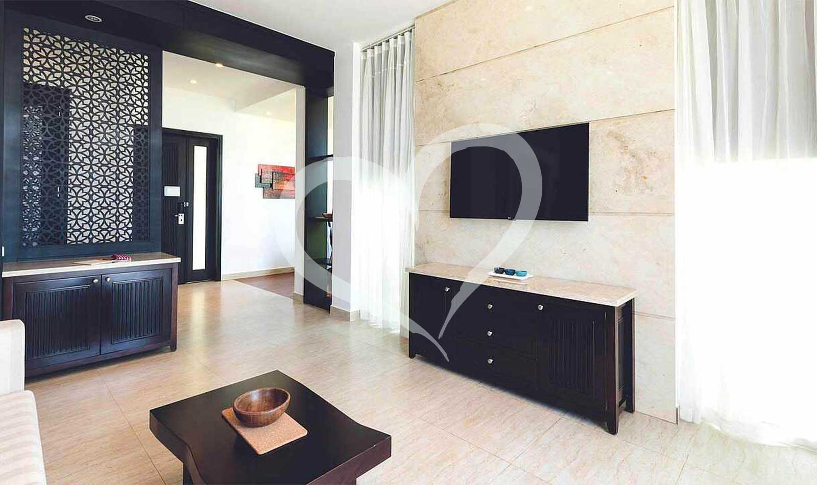 One Bedroom Ocean Front Pool Villa