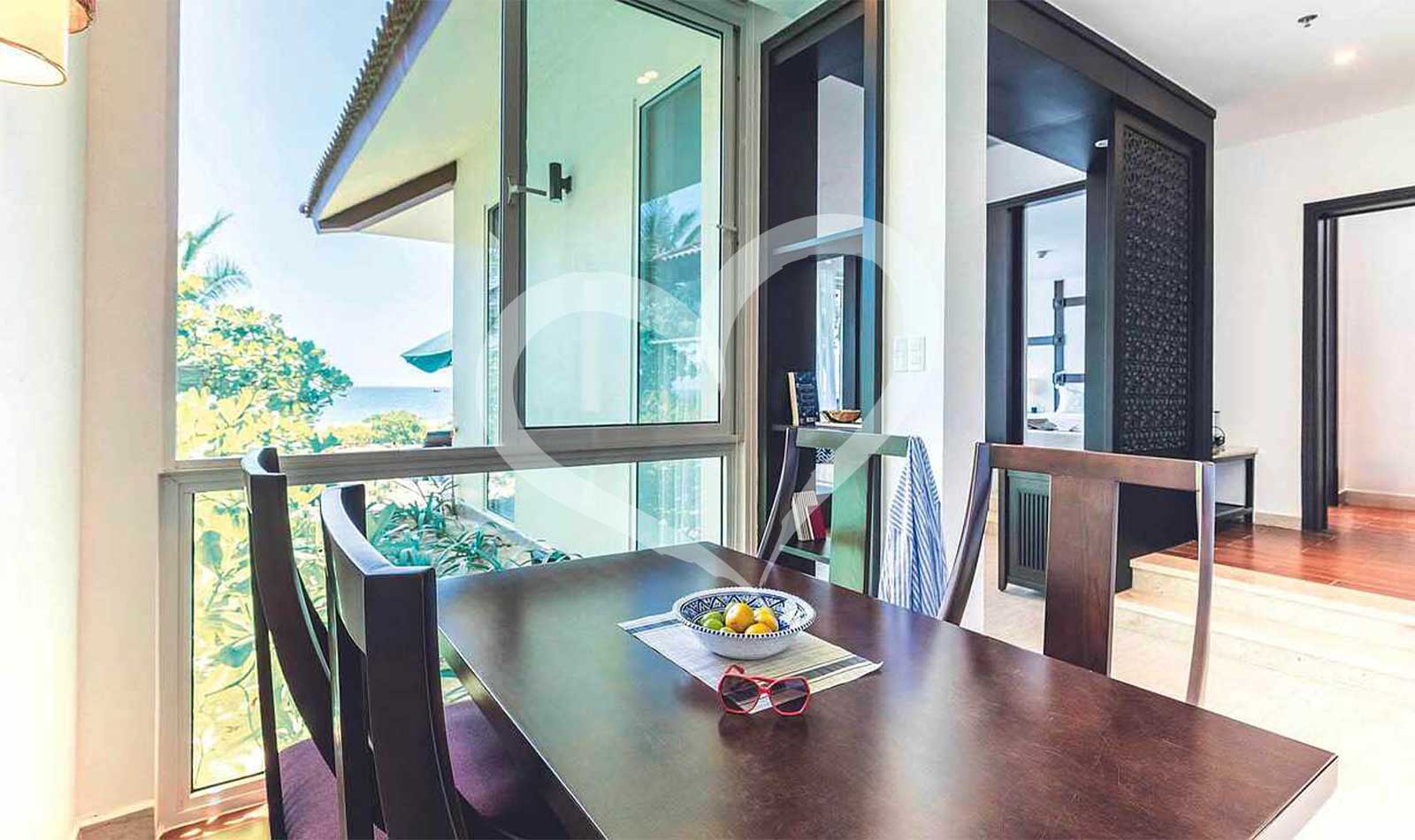 One Bedroom Ocean Front Pool Villa