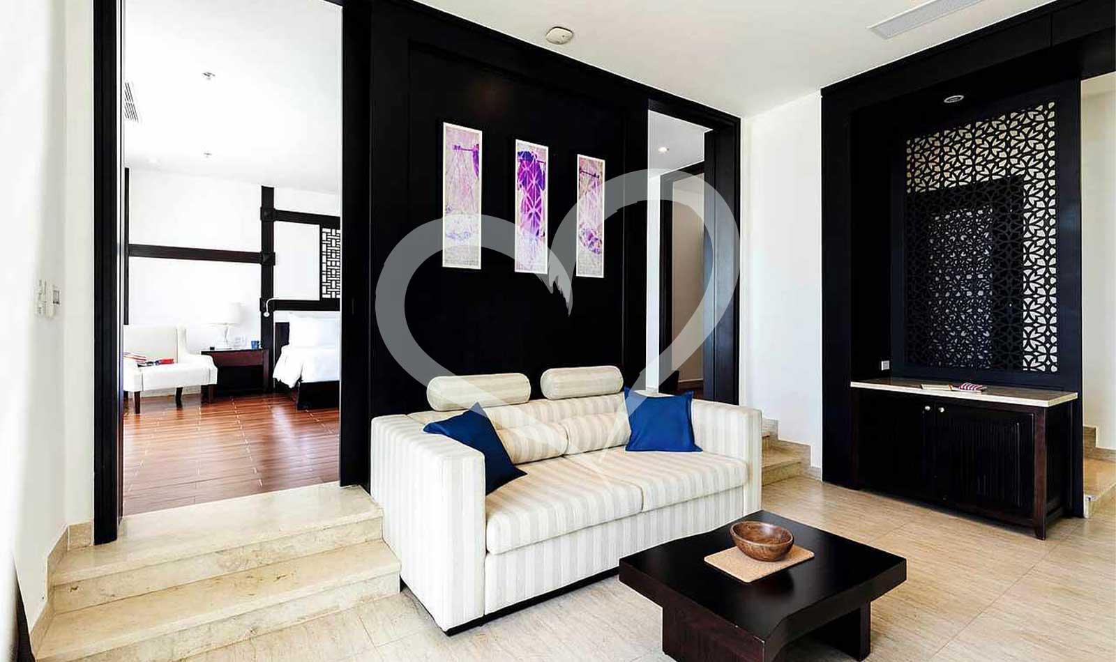 One Bedroom Ocean Front Pool Villa