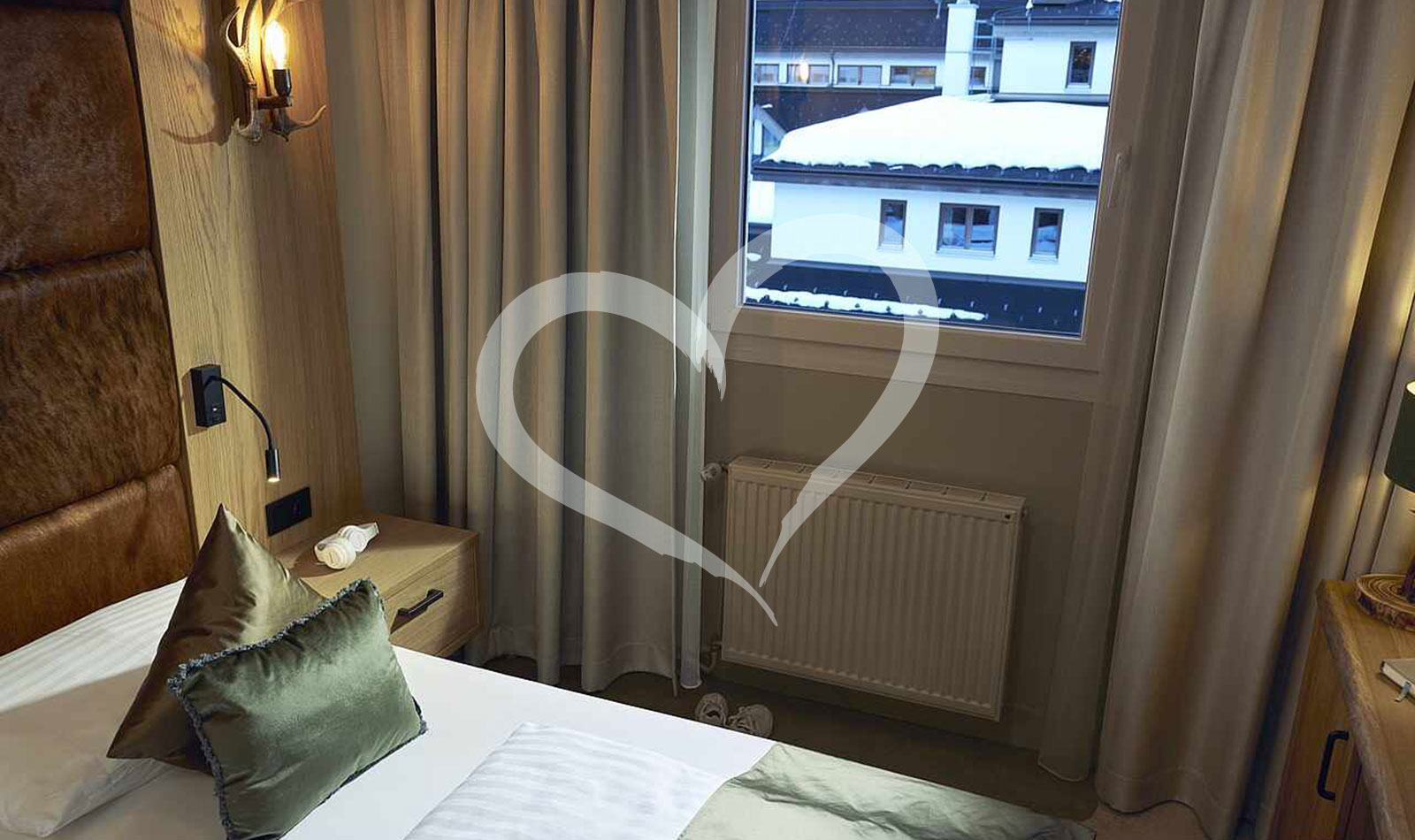 Familienzimmer mit Verbindungstür (FV1)