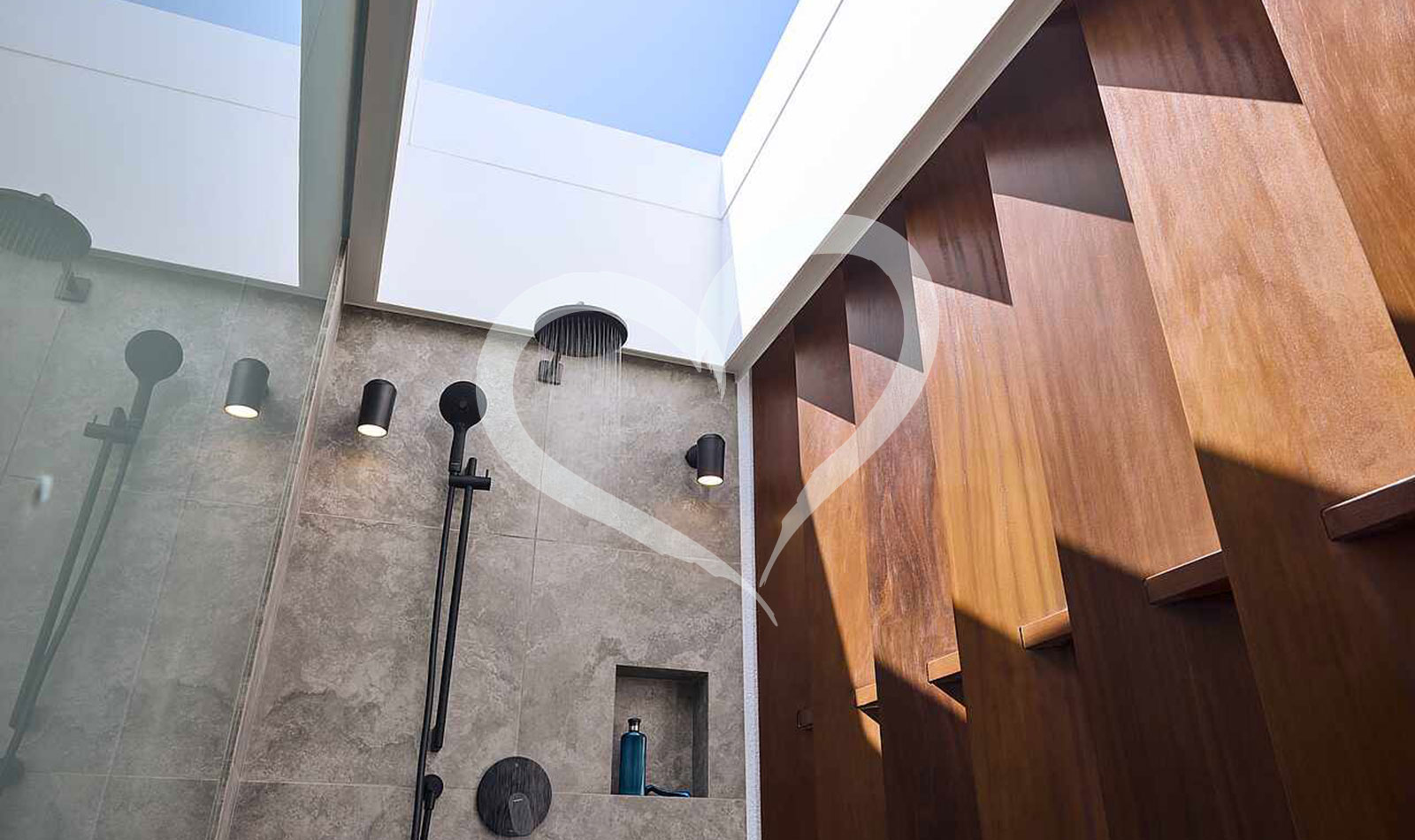 Exclusive Reef Water Villa Pool