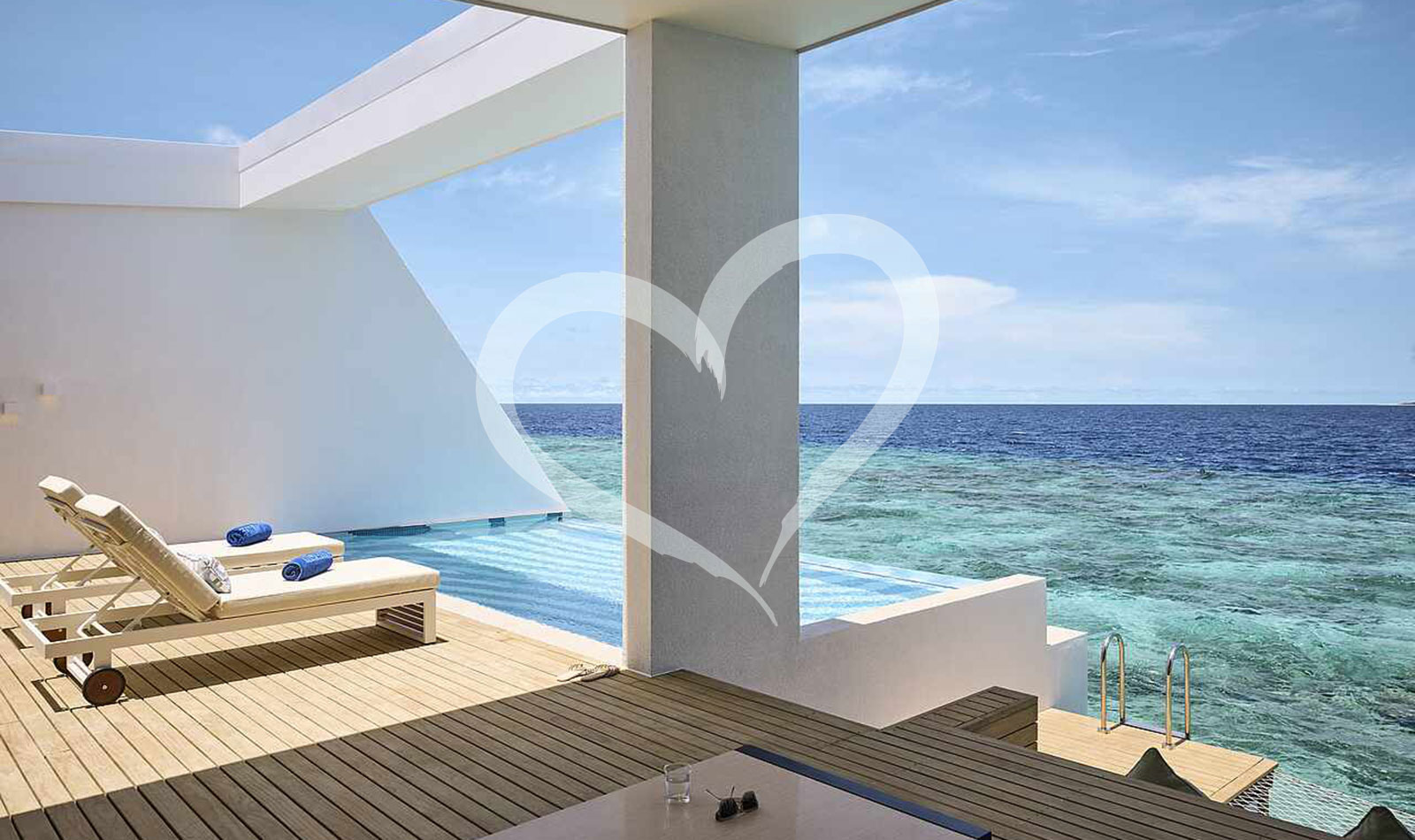 Funamadua One Bedroom Water Villa Pool