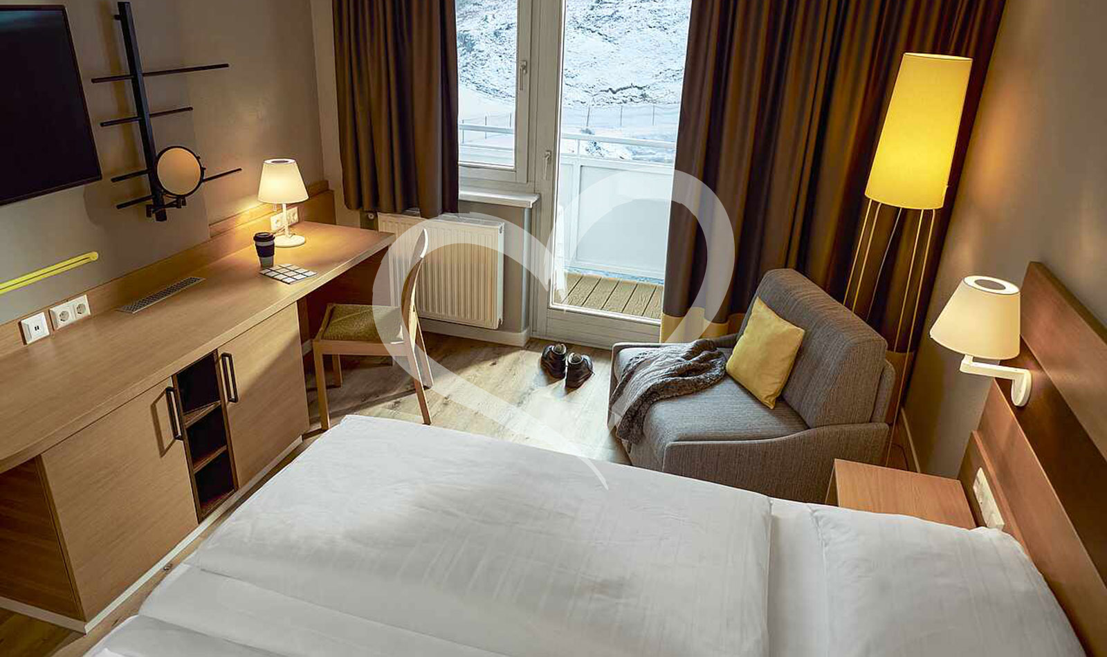 Family Room Classic Fourfold Use