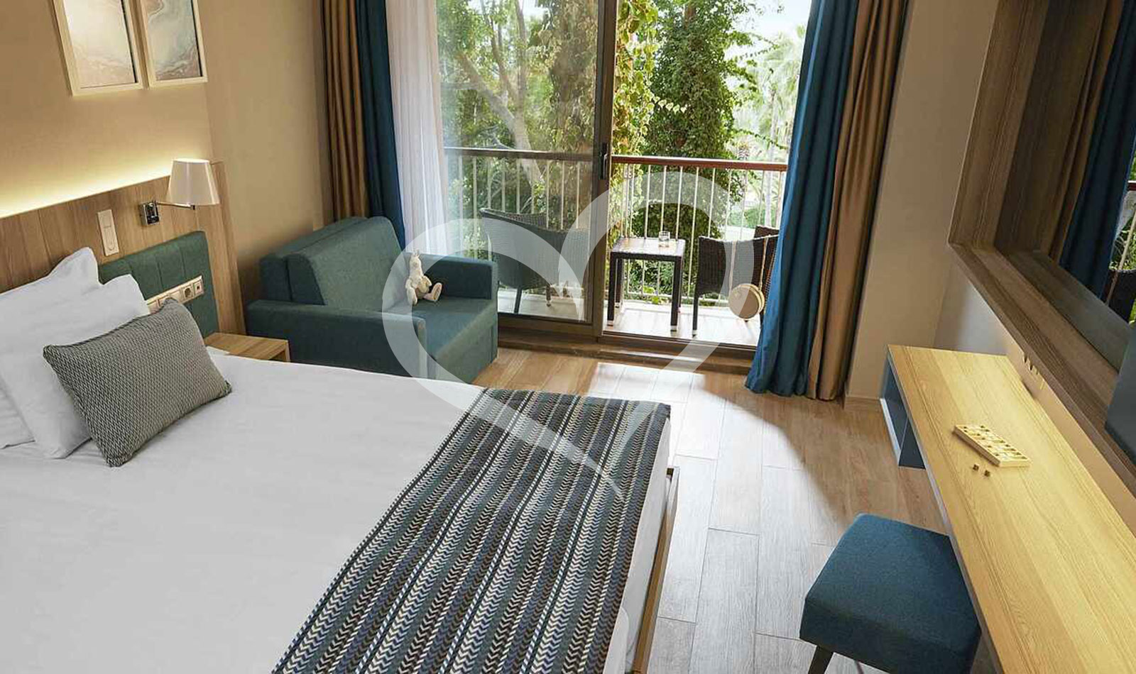 Double Room Economy